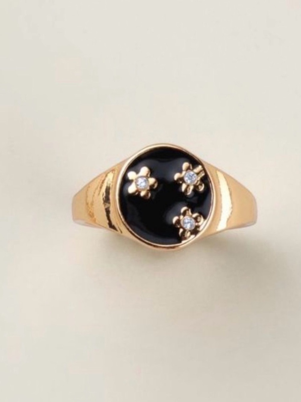 Goldtone Ring with Black Enamel and Floral Accents AVON Noir Bloom Size 8 New